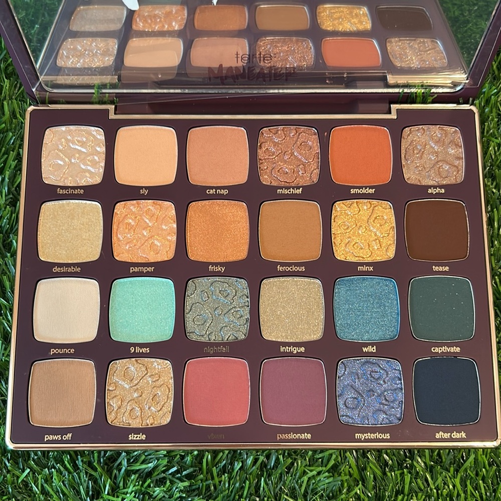 NIB Tarte Maneater Nightfall Eyeshadow Palette - Picture 10 of 14